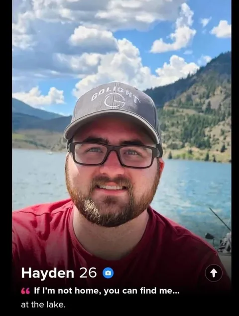 A man on Tinder swiped right over 2 million times in 5 years and only managed to get one date.