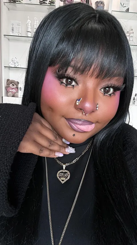 i think this is my best attempt at dramatic Douyin inspired makeup thus far!