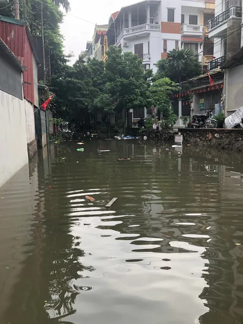 Man heavy rain sucks