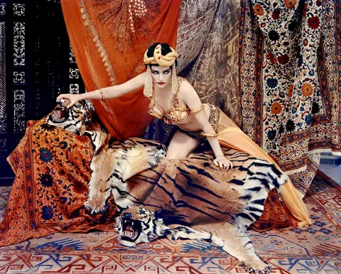 Marilyn Monroe dressed as silent film star Theda Bara. Photographed by Richard Avedon in 1958.