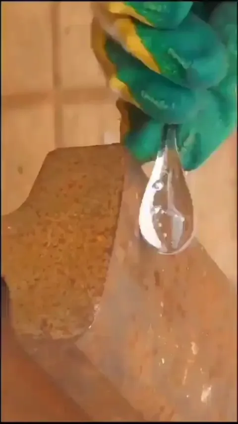 Prince Rupert’s drops vs Hydraulic Press