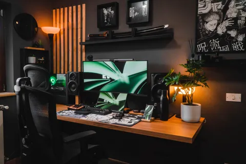 My cozy space ✨ Next move: standing desk