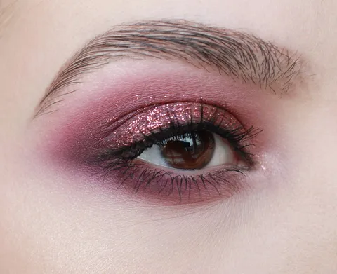 Tis the season to wear glitter every single day