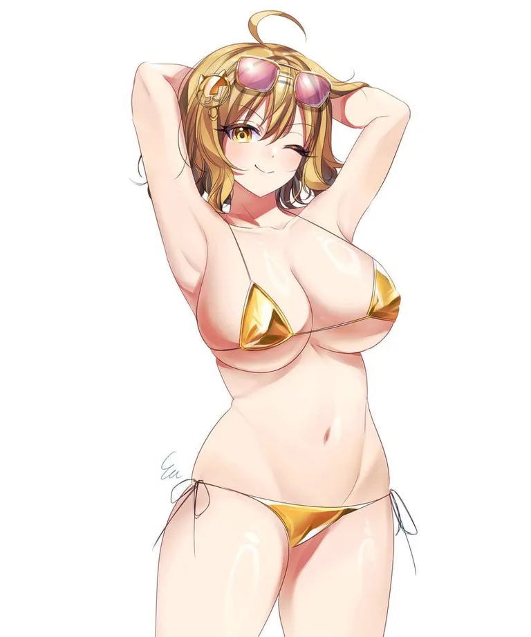 Hot Anis looks super amazing in her gold bikini