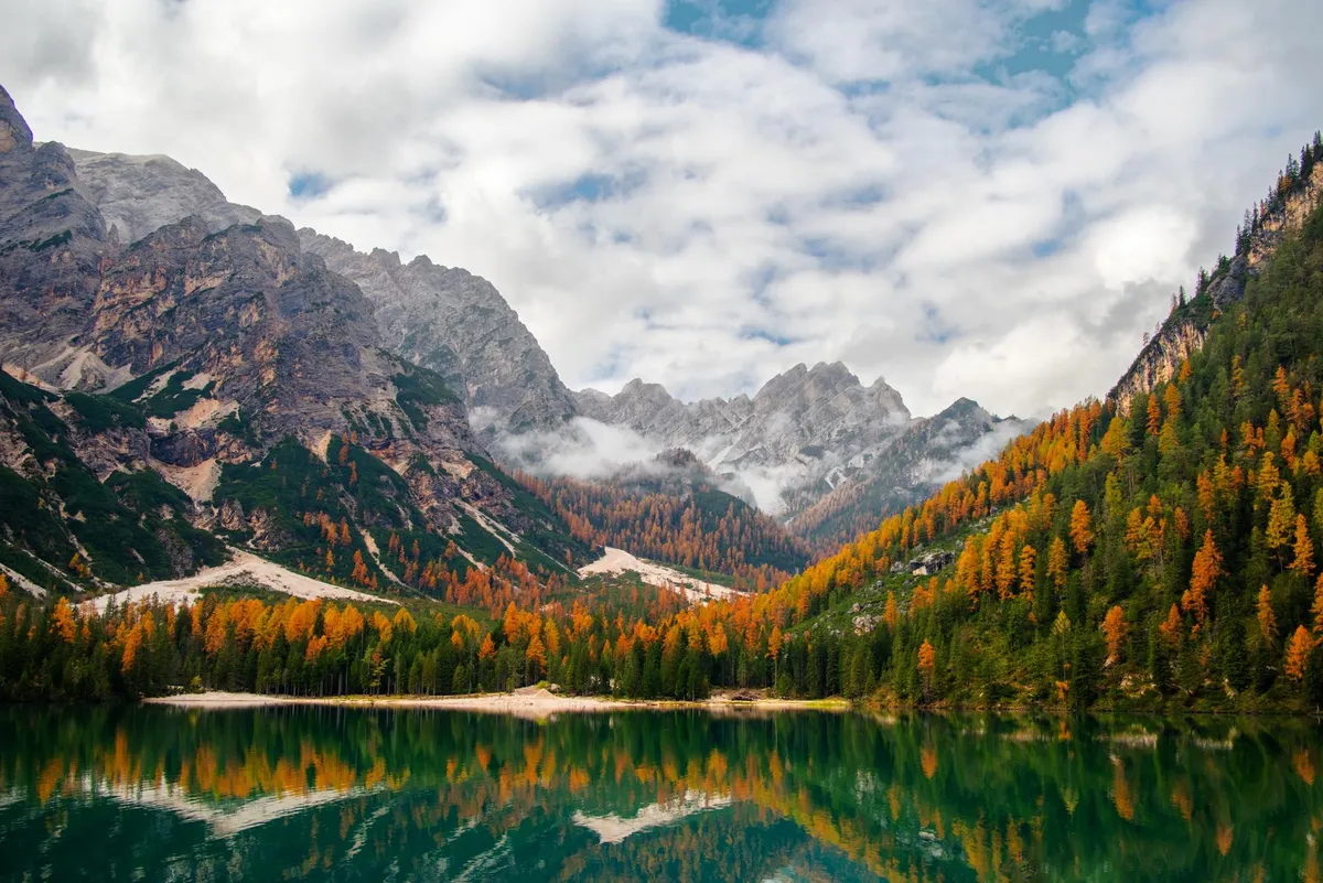 Wildsee Reflections in the Dolomites, Italy [2000x1335][OC]