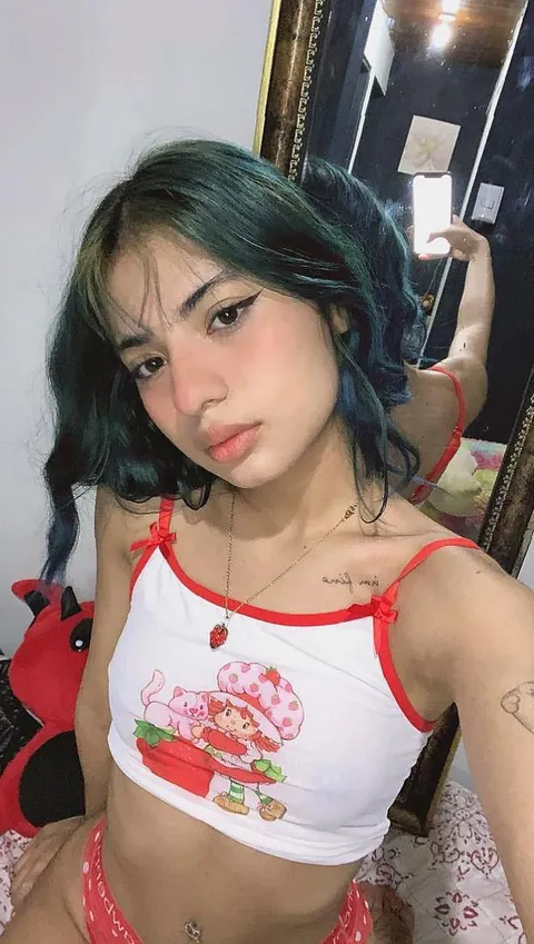 1,2 or 3 which pic makes my armpits look edible