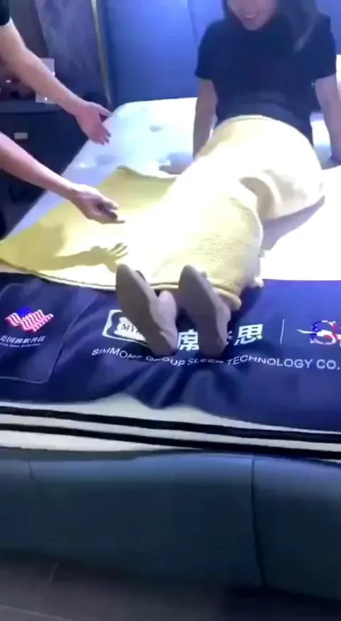 Bouncing bed in China might help couples! 