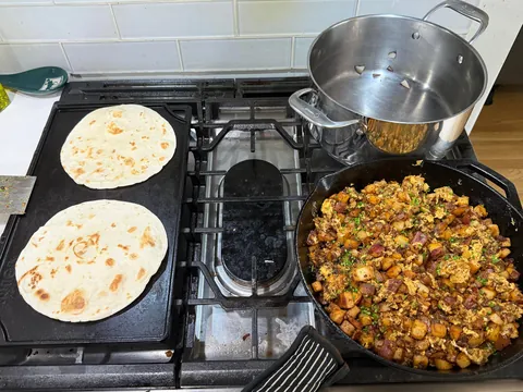 [homemade] chorizo, potato and eggs