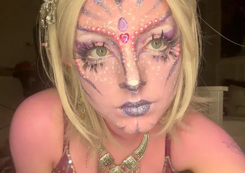 Avatar glitter makeup I did !