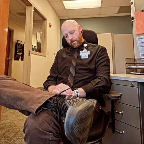 20 pics of sneakers I've worn lately