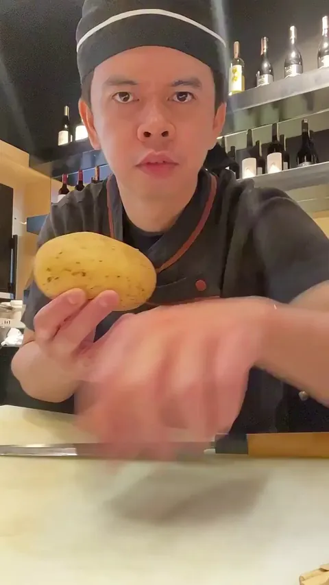 One of the most impressive slicing skills I have ever seen