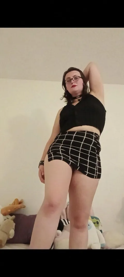 So hot I couldn't keep my clothes on 🥵