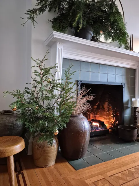 Christmas in Vancouver (swapped dining &amp; living for hosting) 