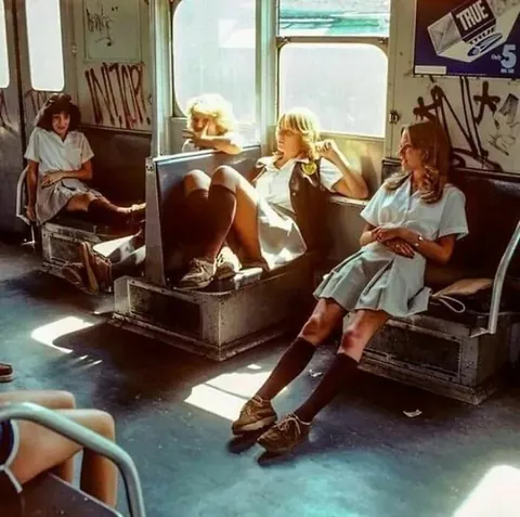 Photo Reporter Willy Spiller Captured The Grit Of The NYC Subway In The 1970s