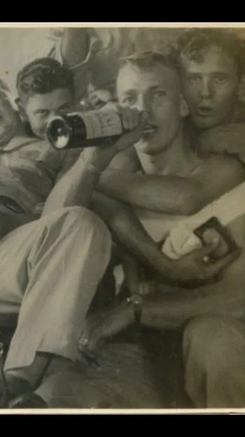 Couple of friends drinking, middle of the 1950s, second late 1950s