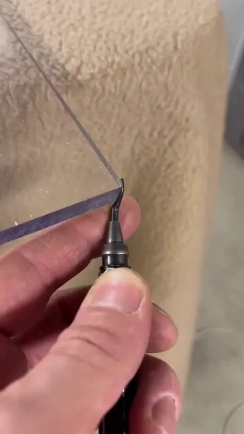 Deburring plexiglass