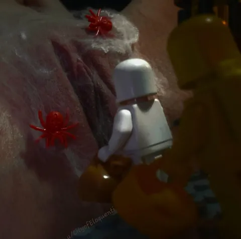 The haunted house and the secret portal. (f)