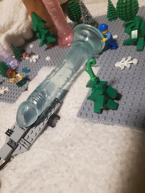 🎄 Picking the Perfect Tree 🎄(f)