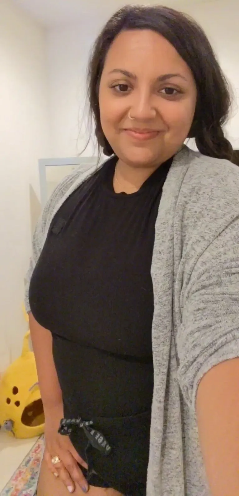 girl removes entire outfit in 59 seconds 🖤