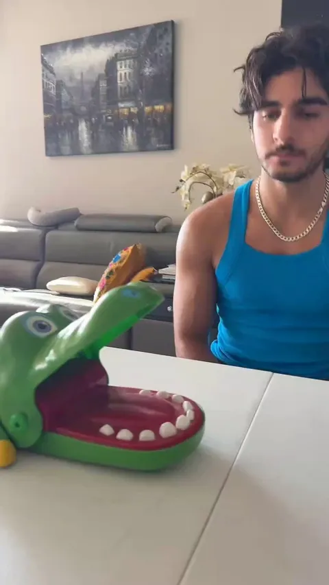 crocodile dentist finals got heated