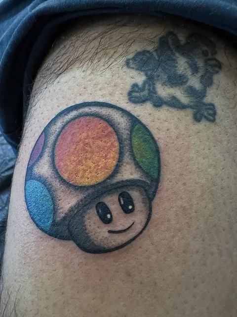 A little test: My customer wanted to see how different colours settled into his skin, so we tested it in a Toad!