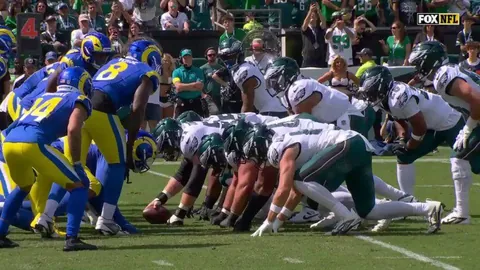 [Highlight] The Eagles false start on a tush push, no call