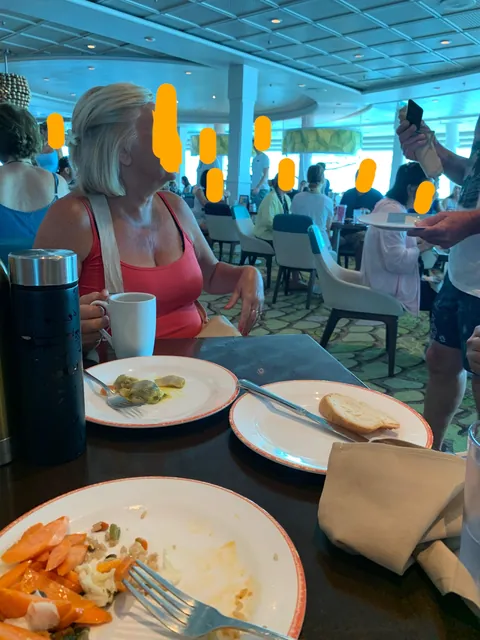 Karen steals table and refuses to leave