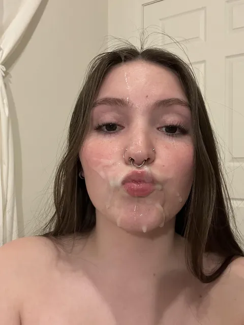 Give me your sticky load + kiss me💦😙