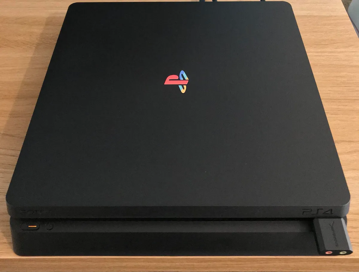 Anyone else wish Sony would go back to tagging the PlayStation logo with the iconic colours?