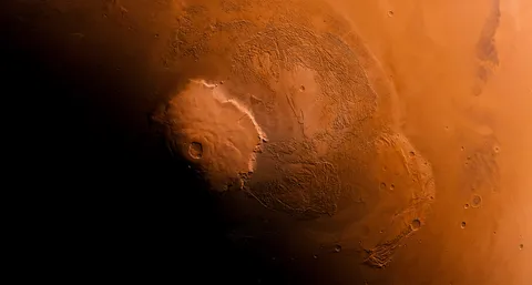 Closeup of Olympus Mon