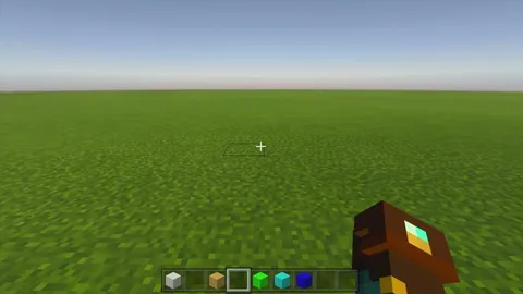 Making a mirror room in Minecraft RTX