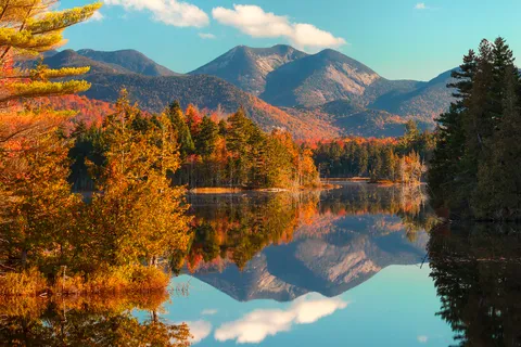 Autumn morning at Mt. Marcy, NY [OC] [1600x1067]
