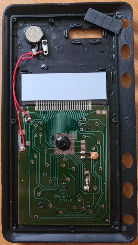 The solar panel on this calculator is fake. 