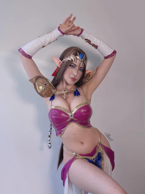 Princess Zelda cosplay by me (mozechii)