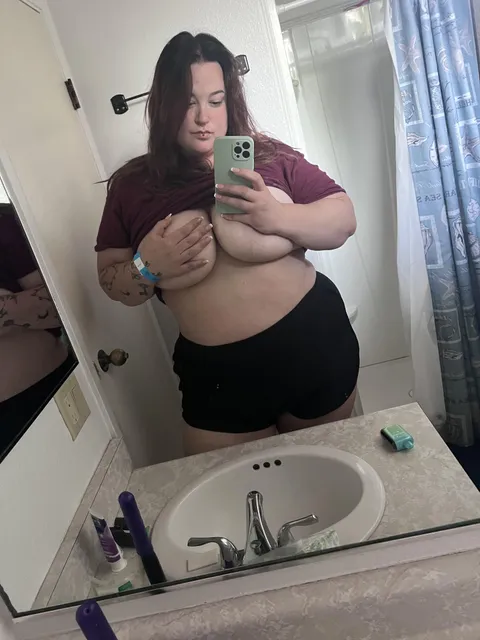 Snuck away for a lil naughtiness while on vacation 