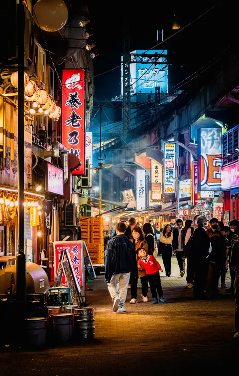 ITAP of a busy Tokyo street at night