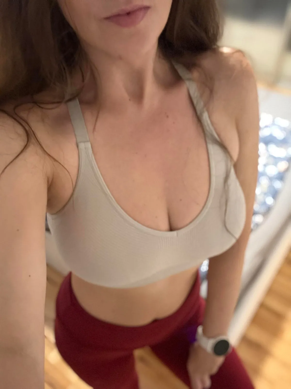 (F) Last night’s gym session… ended with a strip 😈