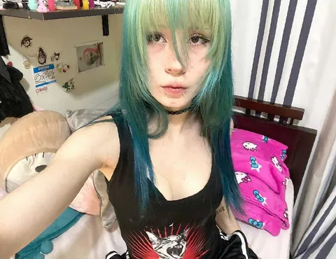 Ik you tryna get a clear view of my armpits