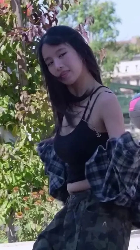 KISS OF LIFE - Natty