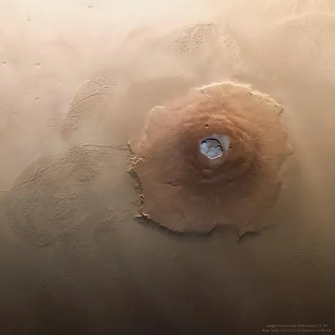Frosty Olympus Mons - 10 Megapixels Image