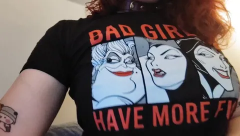 Any fans of nerdy tits?🤔 [F]