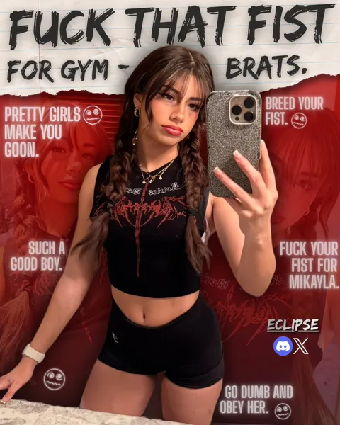 This is ur sign to let a stranger own you with porn and call you names 🤭