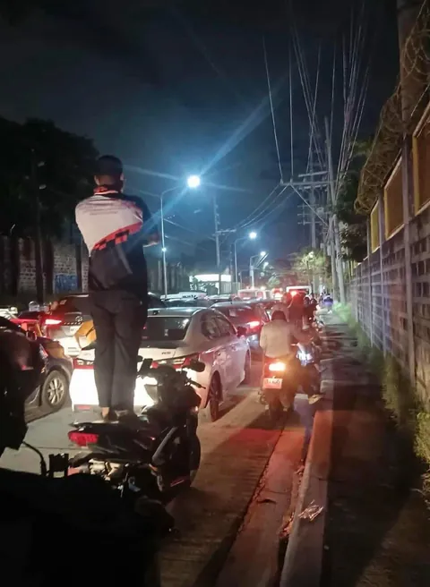 When Traffic so bad you go on top of your ride to see how bad is it