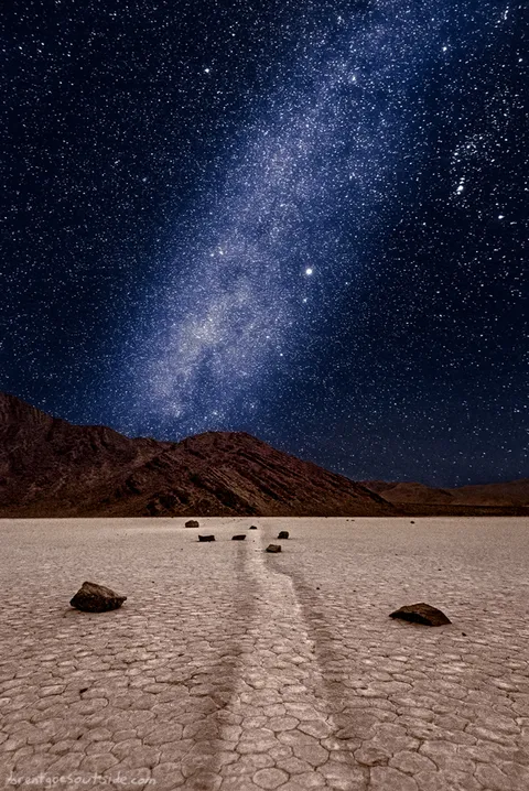 The milky way over the racetrack playa in Death Valley National Park, California [OC][635x950]
