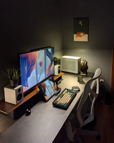 3 years of upgrades to my WFH space 