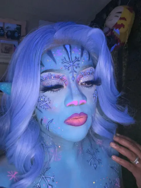 SNOWFLAKE AVATAR by Empress.Lane 🥰(me) OC