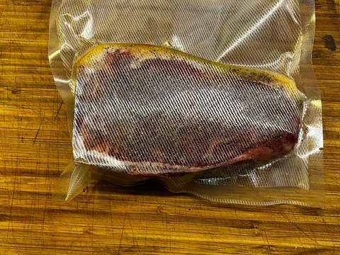 [Homemade] Steak, potato, peas &amp; peppercorn sauce