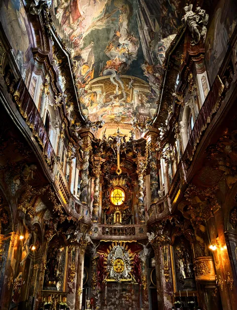 ITAP of a church in Munich