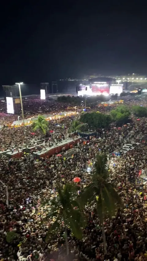 Lady Gaga performing for 2.1 million people at Copacabana beach in Rio de Janeiro, Brazil today