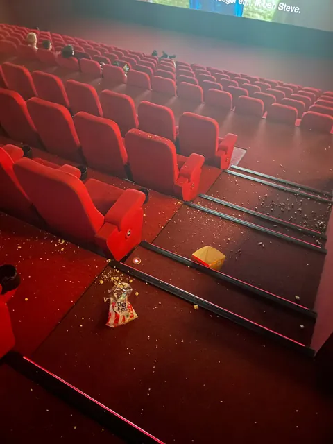 Poor employees had 30 minutes to clean an entire room that looked like this